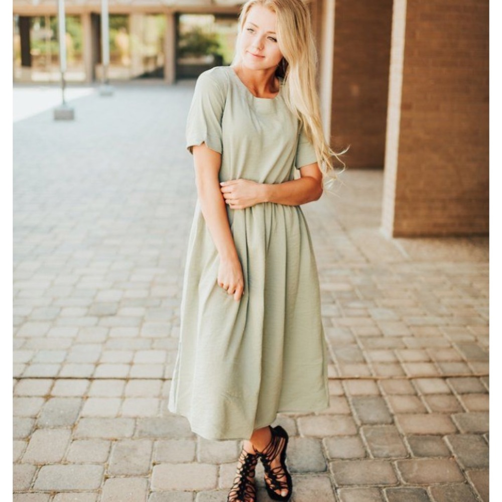 Carol Dress in Sage